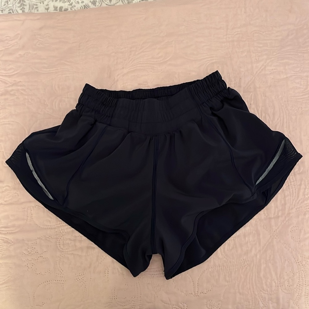 navy blue lululemon shorts